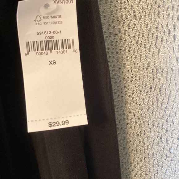 Old Navy Off Shoulder Blouse - Picture 4 of 6